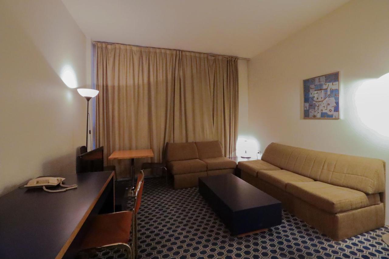 Mena Al Diyar 114 Hotel Рияд Екстериор снимка