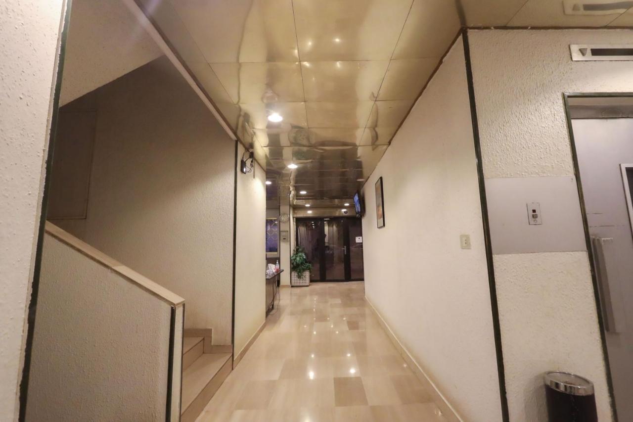 Mena Al Diyar 114 Hotel Рияд Екстериор снимка